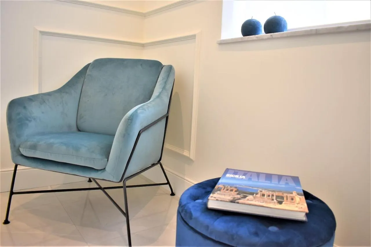 Catania Living Rooms