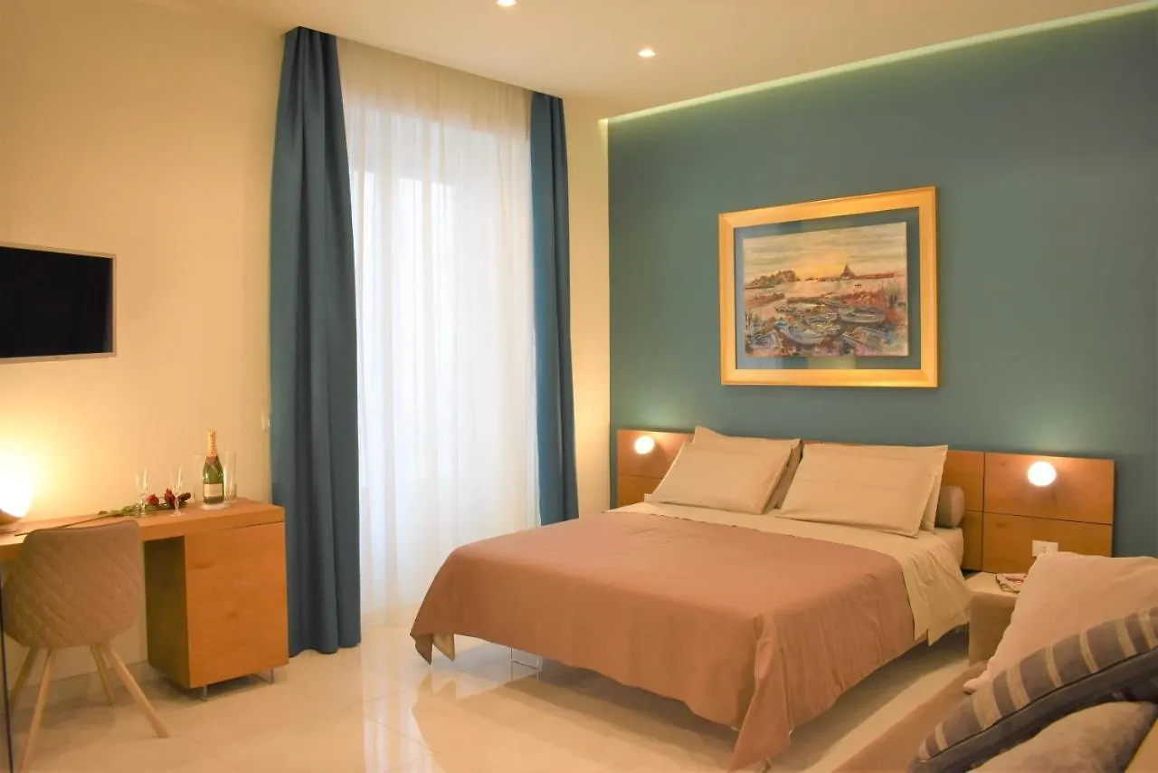 Catania Living Rooms 0*,